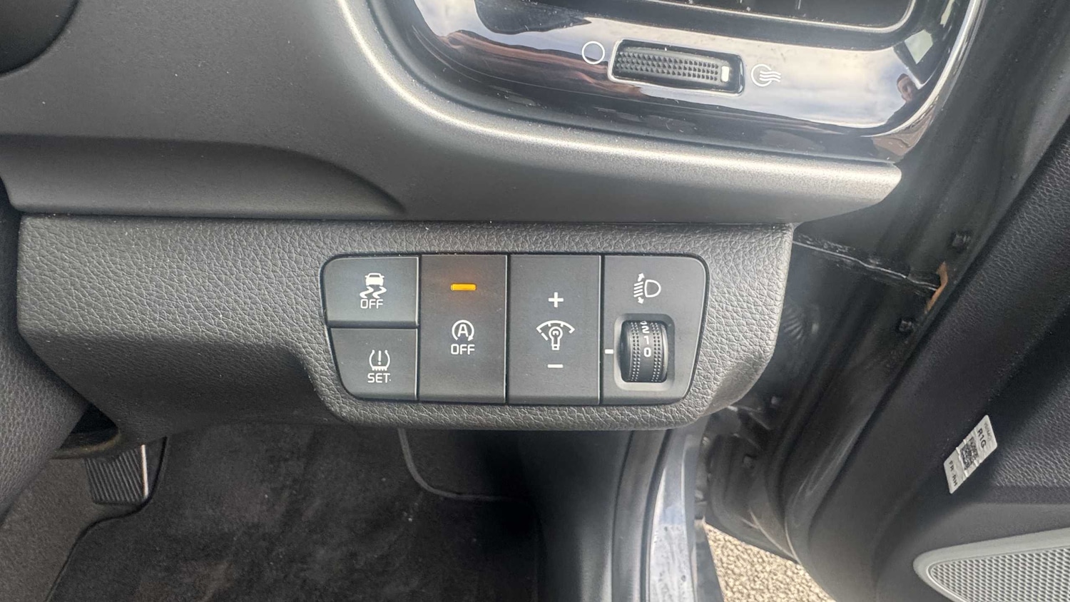 Used Kia Stonic 2023 for sale - 76262326: Photo 21