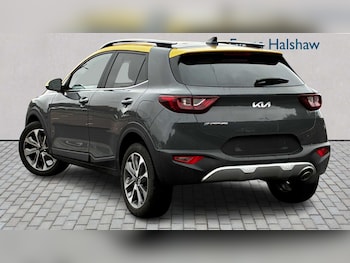 Used Kia Stonic 2023 for sale - 76262326: Photo 2