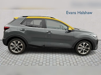 Used Kia Stonic 2023 for sale - 76262326: Photo 3
