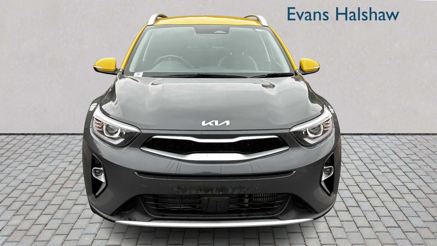 Used Kia Stonic 2023 for sale - 76262326: Photo 4