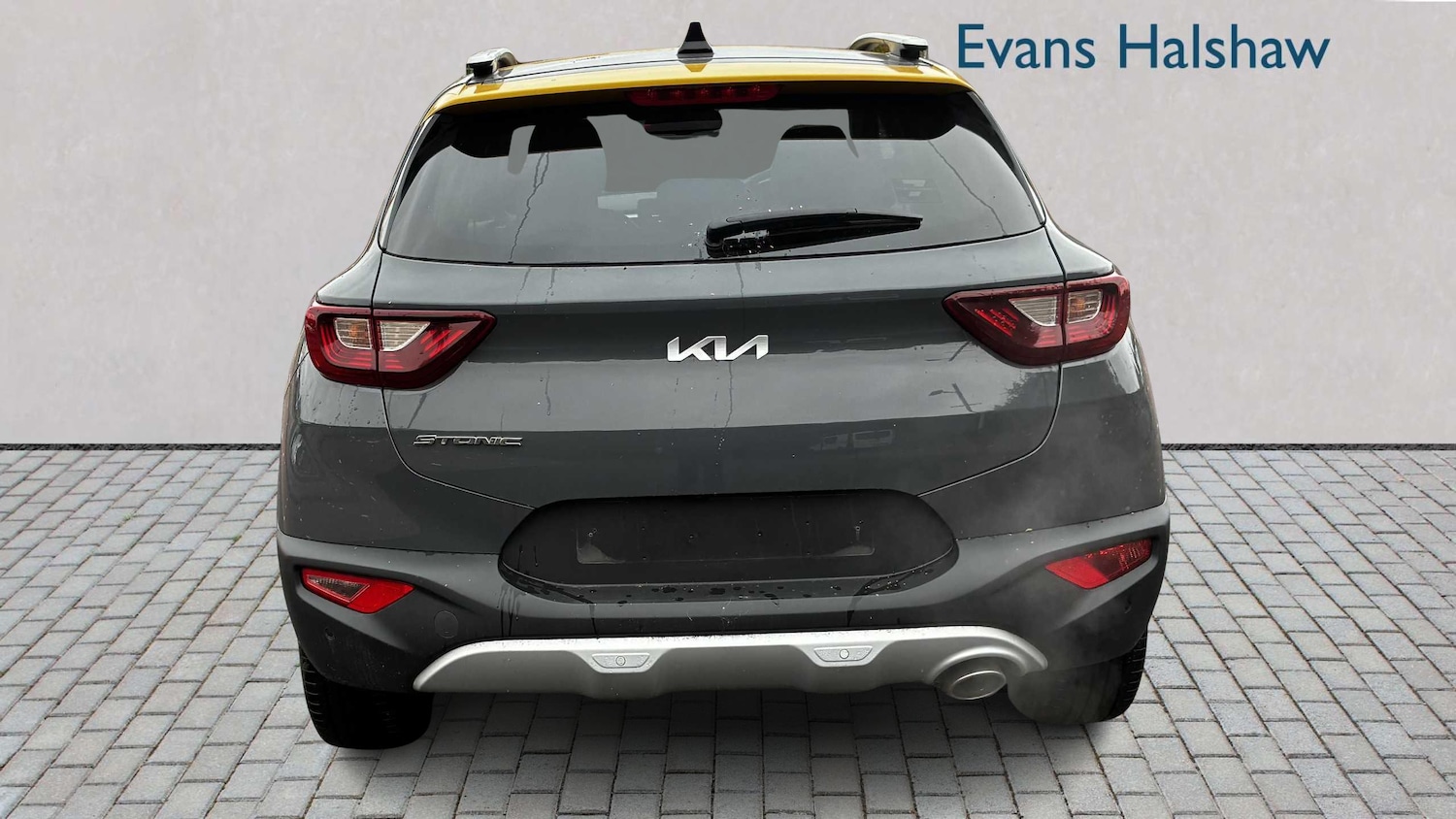 Used Kia Stonic 2023 for sale - 76262326: Photo 6