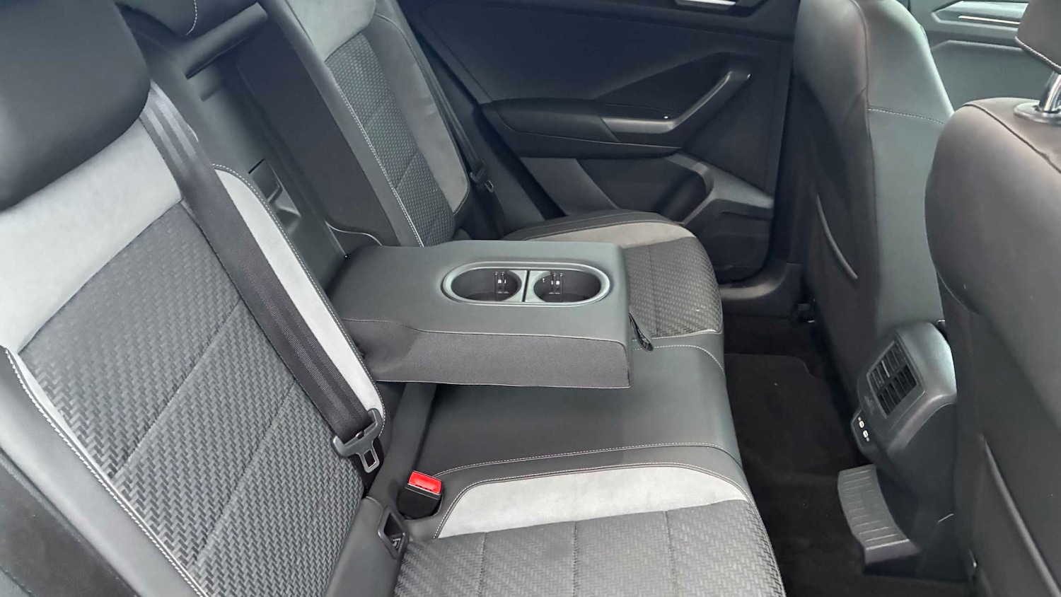 Used Volkswagen T-Roc 2021 for sale - 78129576: Photo 10