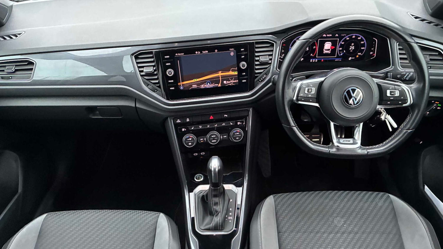 Used Volkswagen T-Roc 2021 for sale - 78129576: Photo 14