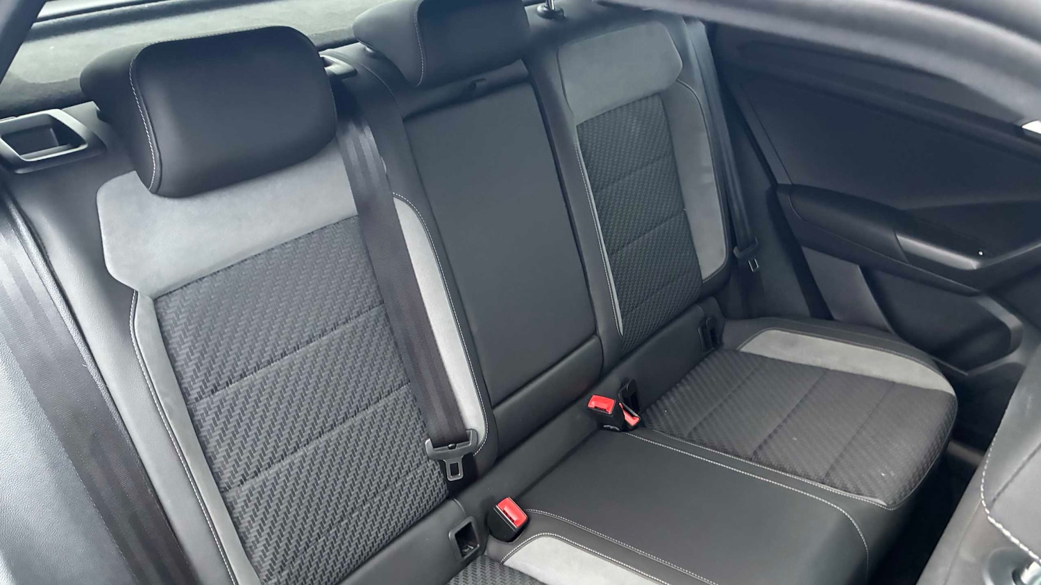 Used Volkswagen T-Roc 2021 for sale - 78129576: Photo 9