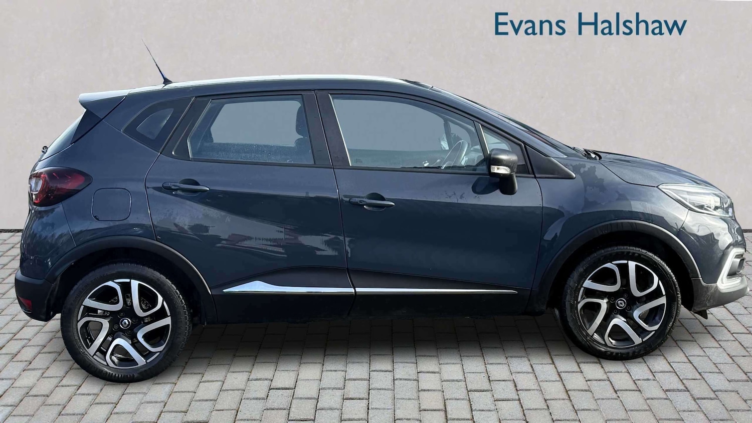 Used Renault Captur 2018 for sale - 77741037: Photo 4