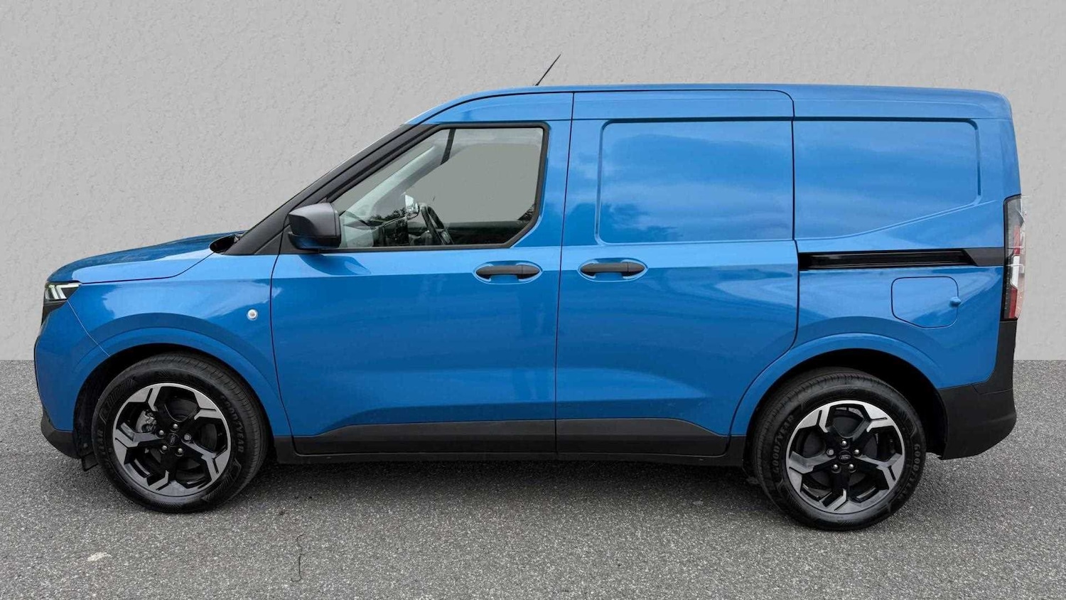 Used Ford Transit Courier 2025 for sale - 77390005: Photo 12