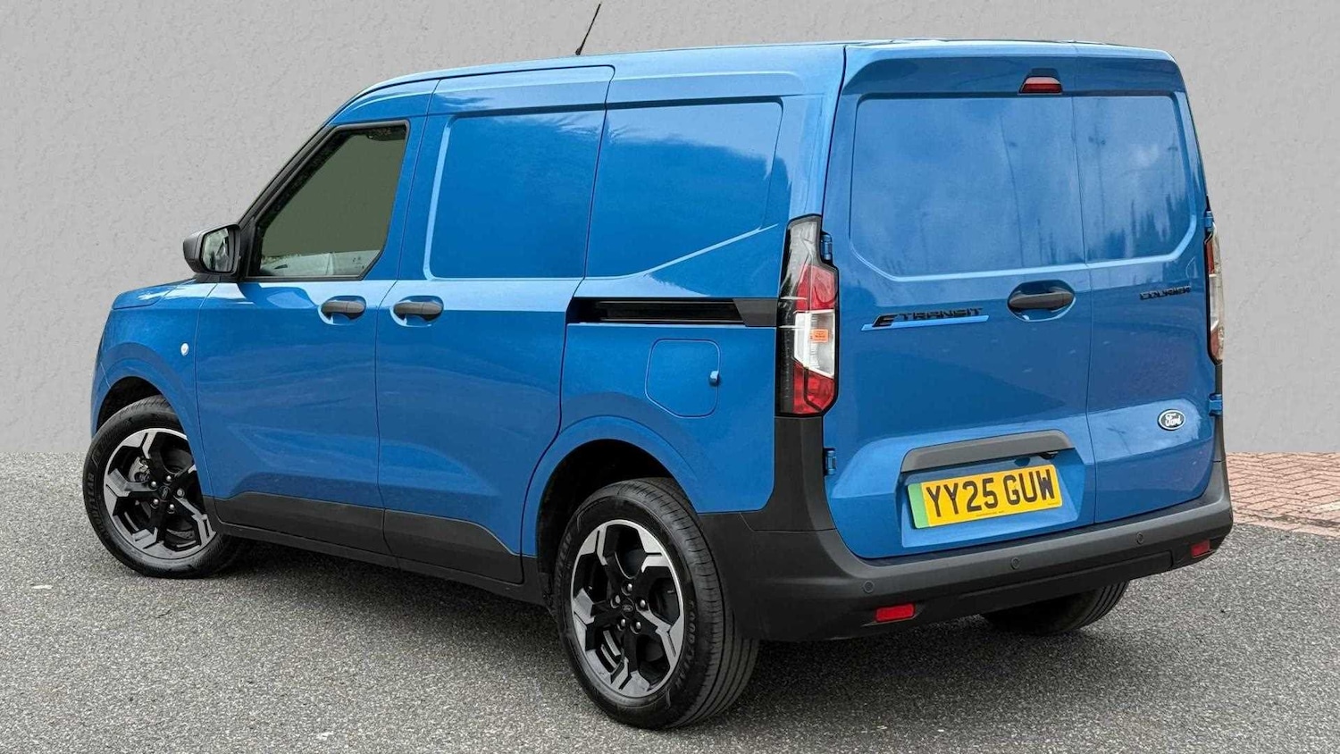 Used Ford Transit Courier 2025 for sale - 77390005: Photo 2