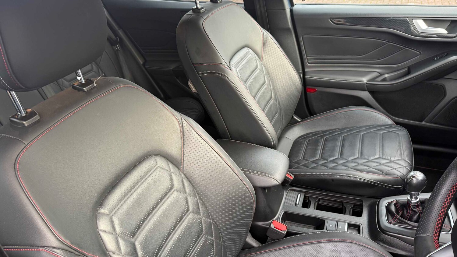 Used Ford Focus 2022 for sale - 76705133: Photo 12