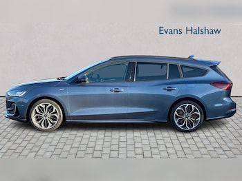 Used Ford Focus 2022 for sale - 76705133: Photo