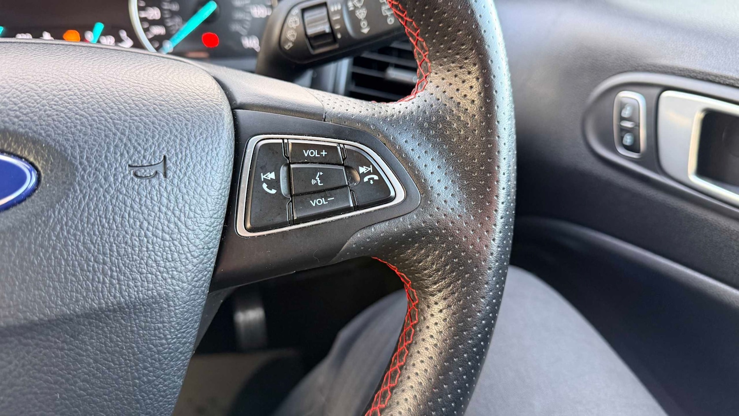 Used Ford Ecosport 2019 for sale - 76938214: Photo 26