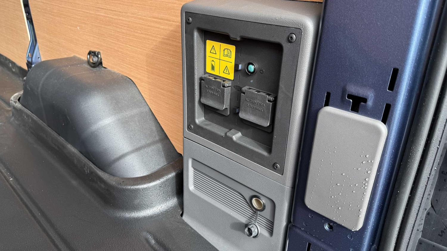 Used Ford E-Transit 2025 for sale - 77500300: Photo 17