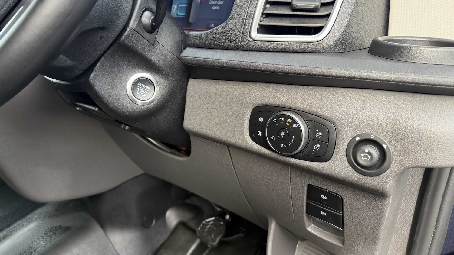 Used Ford E-Transit 2025 for sale - 77500300: Photo 23