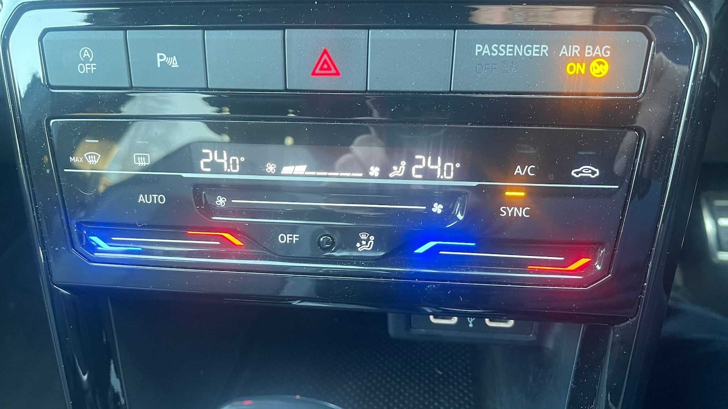 Used Volkswagen T-Cross 2024 for sale - 76732391: Photo 16