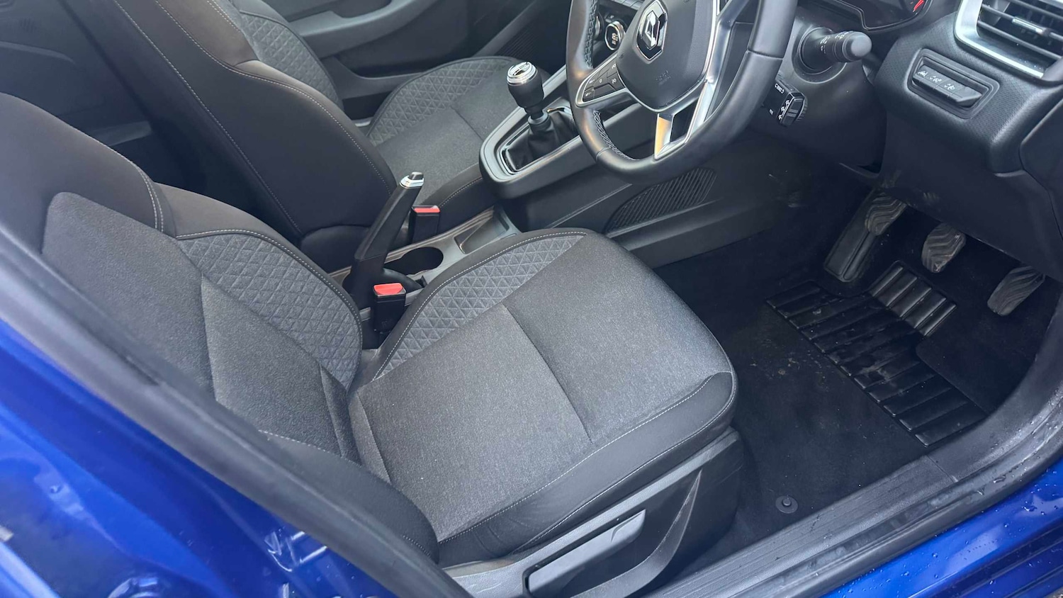 Used Renault Clio 2022 for sale - 76789172: Photo 19