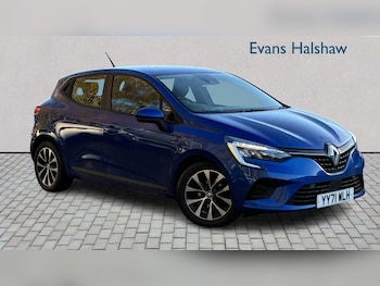 Used Renault Clio 2022 for sale - 76789172: Photo