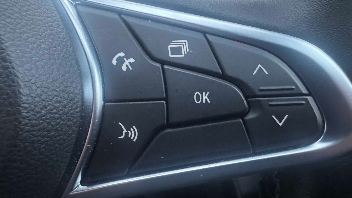 Used Renault Clio 2022 for sale - 76789172: Photo 24