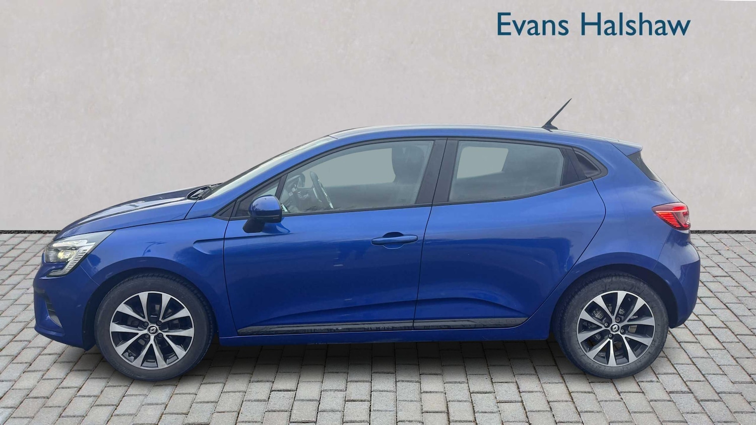 Used Renault Clio 2022 for sale - 76789172: Photo 6