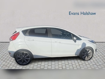 Used Ford Fiesta 2015 for sale - 77827361: Photo