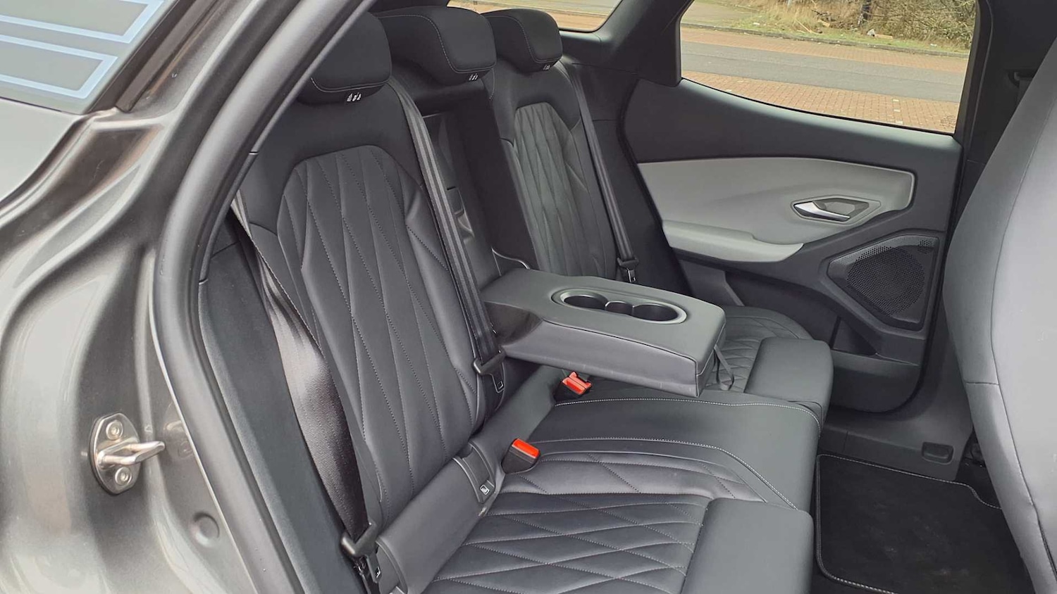 Used Ford Explorer 2024 for sale - 77772101: Photo 14