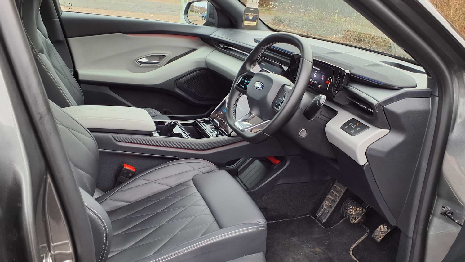 Used Ford Explorer 2024 for sale - 77772101: Photo 21