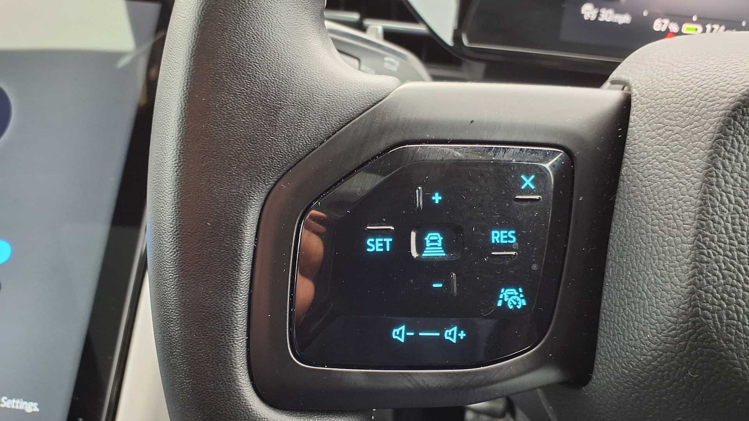 Used Ford Explorer 2024 for sale - 77772101: Photo 27