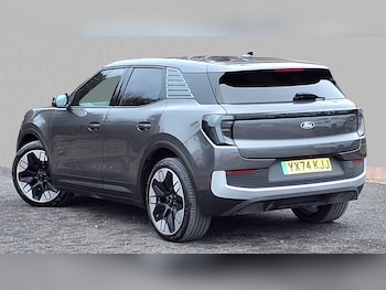 Used Ford Explorer 2024 for sale - 77772101: Photo