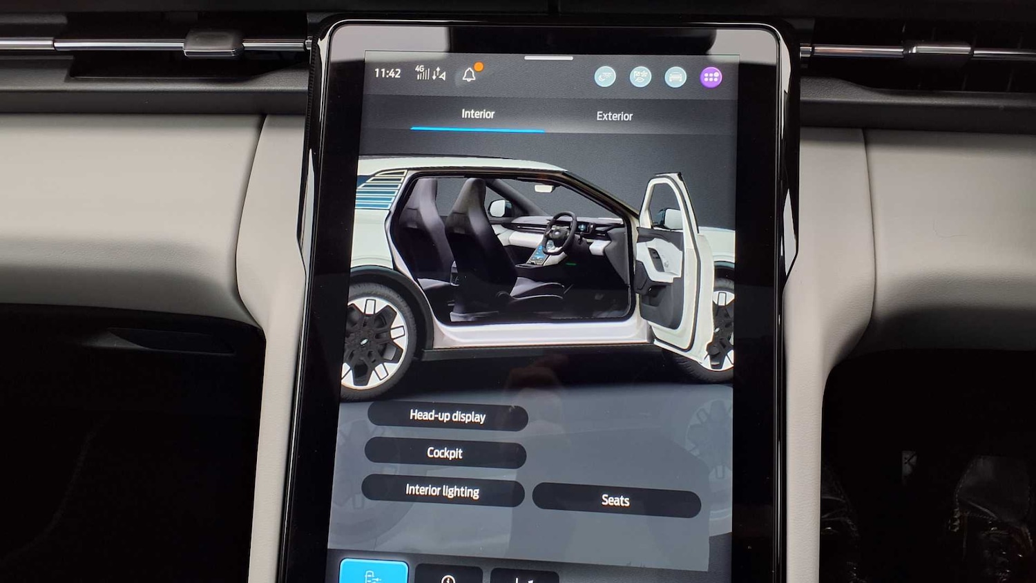 Used Ford Explorer 2024 for sale - 77772101: Photo 34