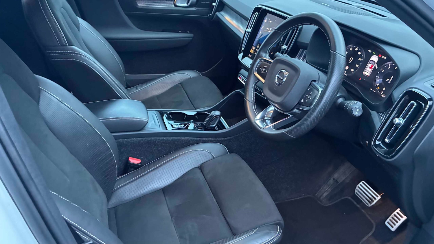 Used Volvo XC40 2020 for sale - 76789263: Photo 15