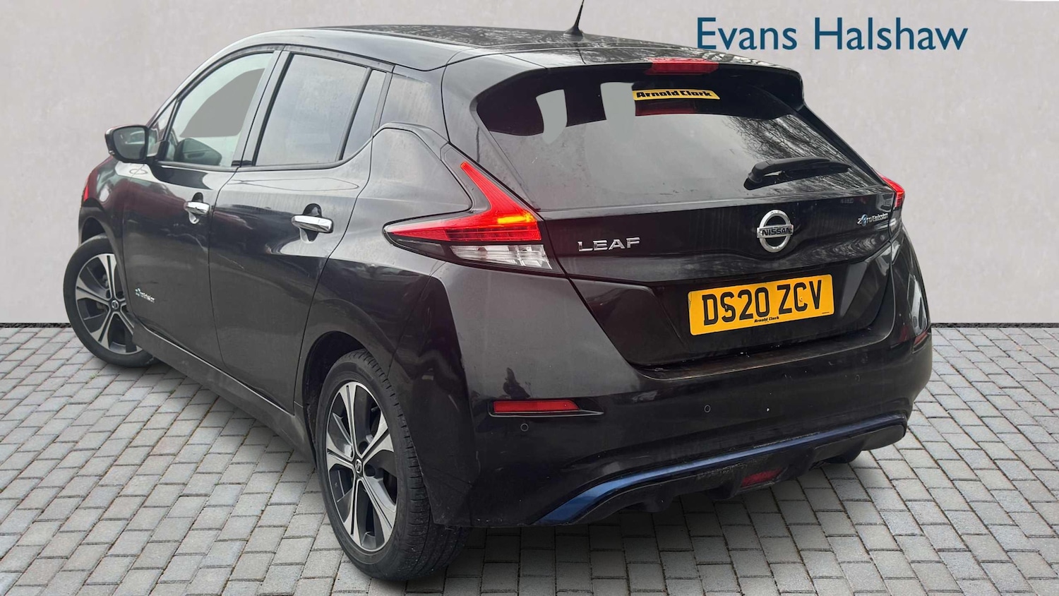 Used Nissan Leaf 2020 for sale - 77429150: Photo 2