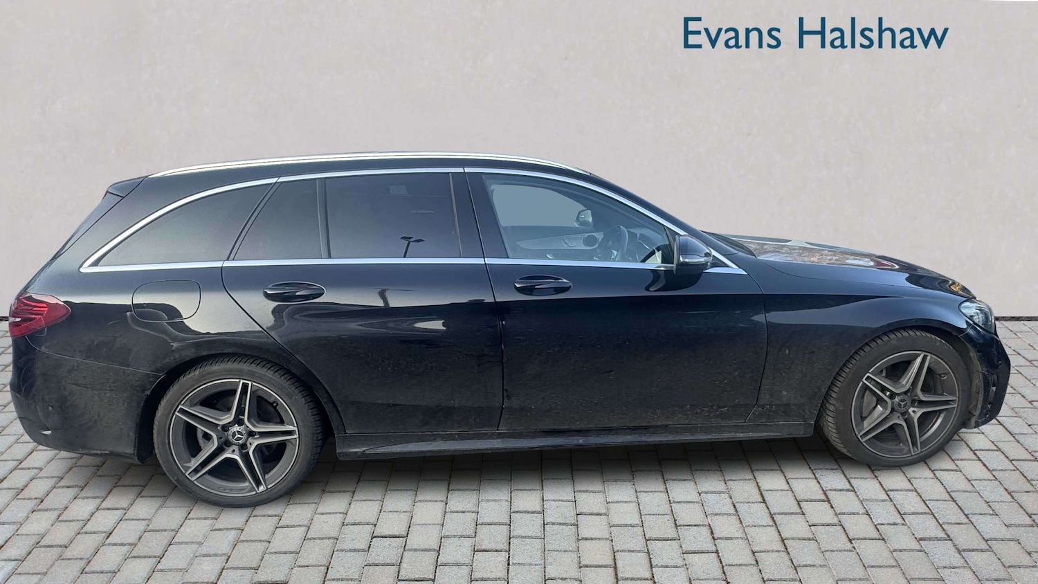 Used Mercedes-Benz C Class 2019 for sale - 77979533: Photo 2