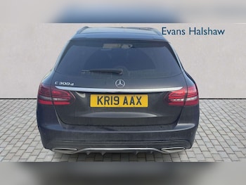 Used Mercedes-Benz C Class 2019 for sale - 77979533: Photo