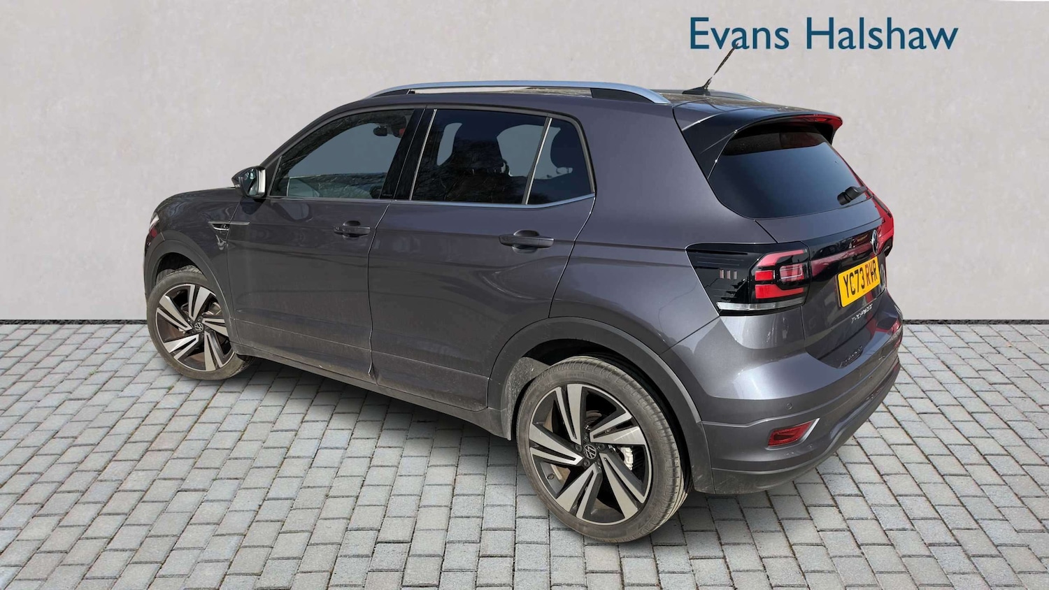 Used Volkswagen T-Cross 2023 for sale - 77772222: Photo 2
