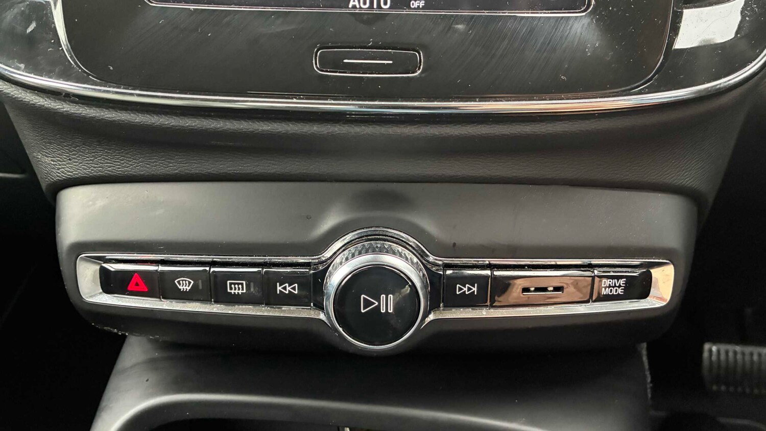 Used Volvo XC40 2020 for sale - 76636697: Photo 27