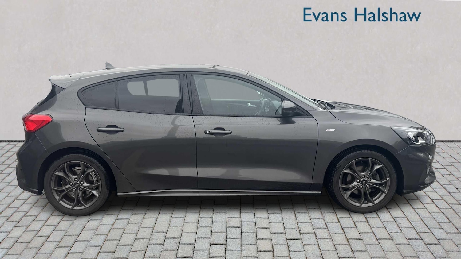 Used Ford Focus 2019 for sale - 76540816: Photo 4