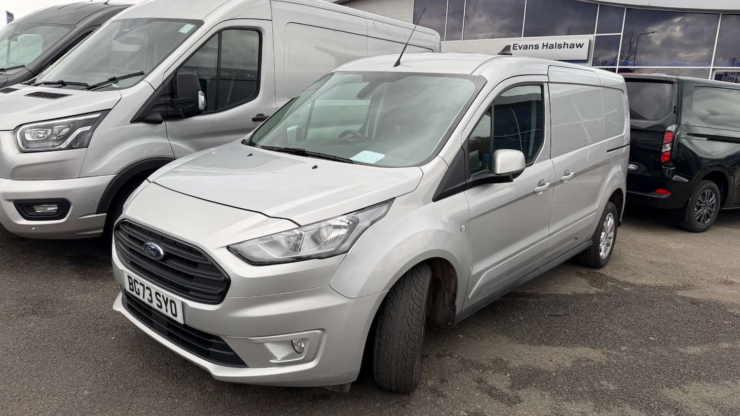 Used Ford Transit Connect 2023 for sale - 77615558: Photo 2