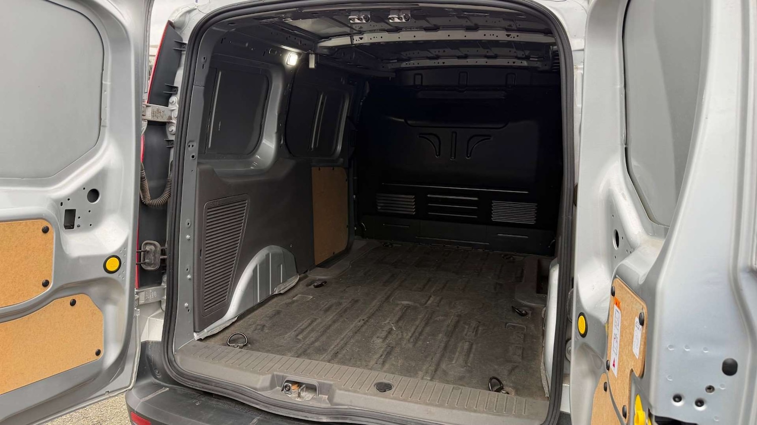 Used Ford Transit Connect 2023 for sale - 77615558: Photo 5