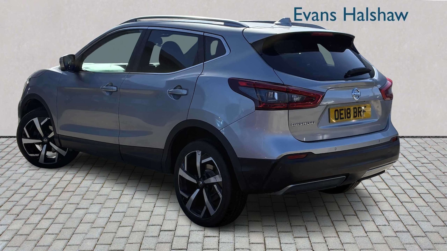Used Nissan Qashqai 2018 for sale - 77979613: Photo 2