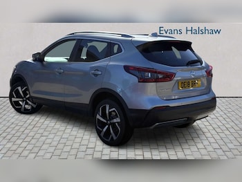 Used Nissan Qashqai 2018 for sale - 77979613: Photo