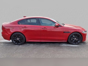 Used Jaguar XE 2019 for sale - 75523094: Photo
