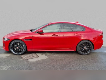 Used Jaguar XE 2019 for sale - 75523094: Photo