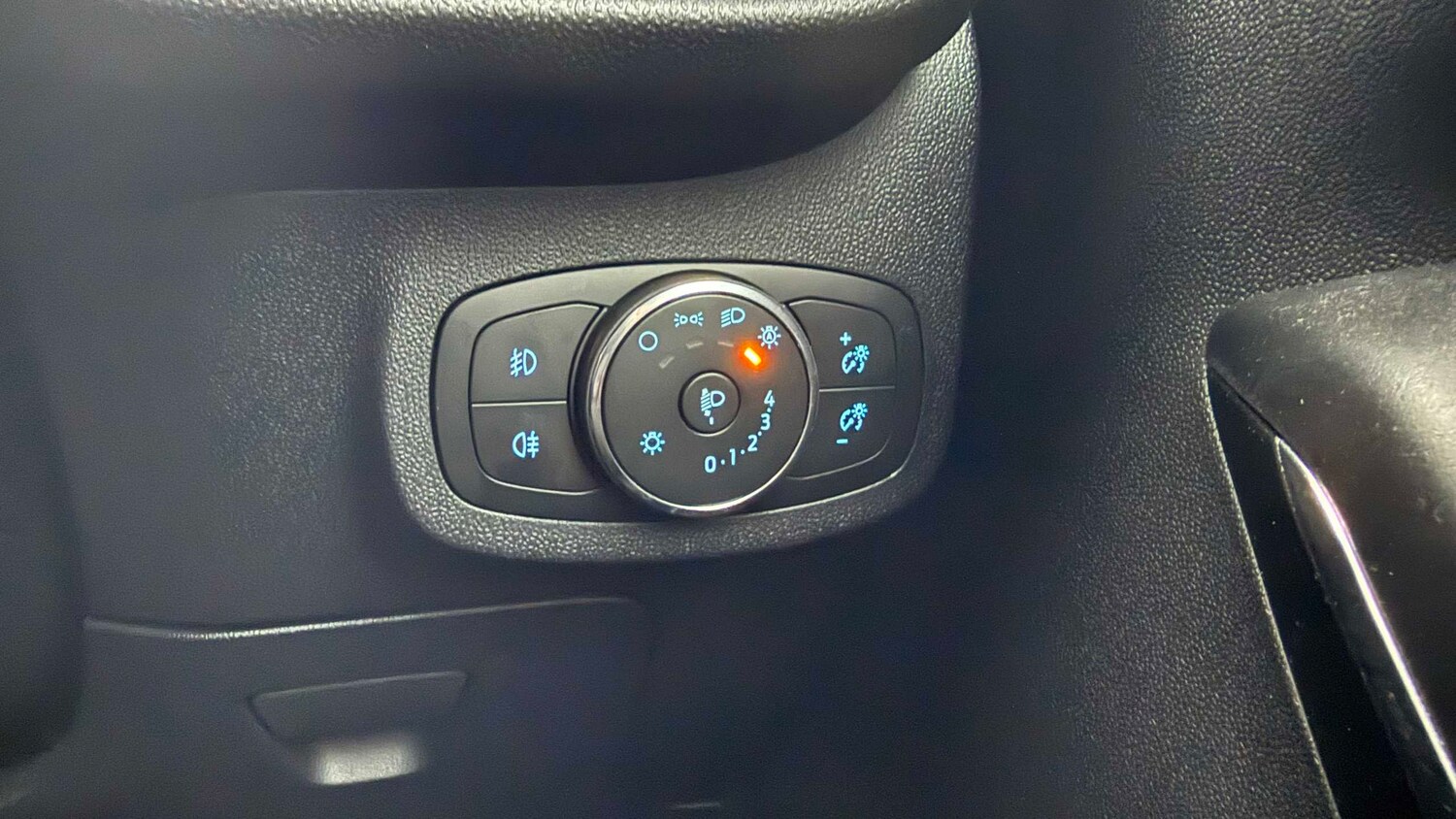 Used Ford Fiesta 2022 for sale - 76475992: Photo 28