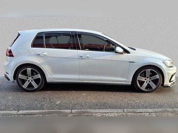 Used Volkswagen Golf 2019 for sale - 75523093: Photo