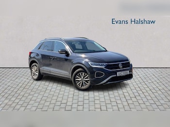 Used Volkswagen T-Roc 2023 for sale - 79190172: Photo