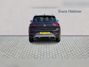 Used Volkswagen T-Roc 2023 for sale - 79190172: Photo