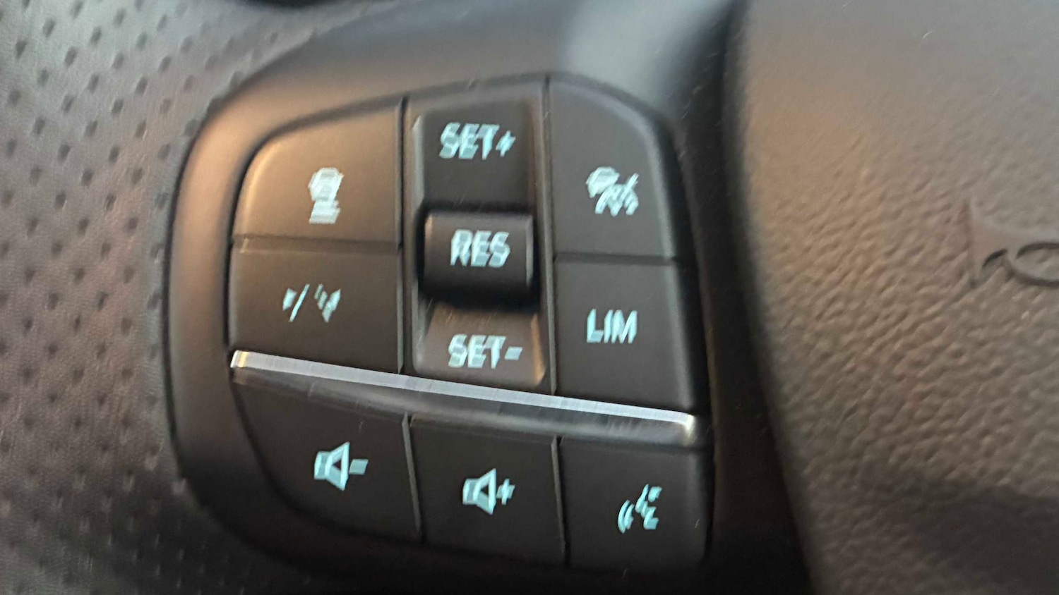 Used Ford Kuga 2024 for sale - 76789421: Photo 32