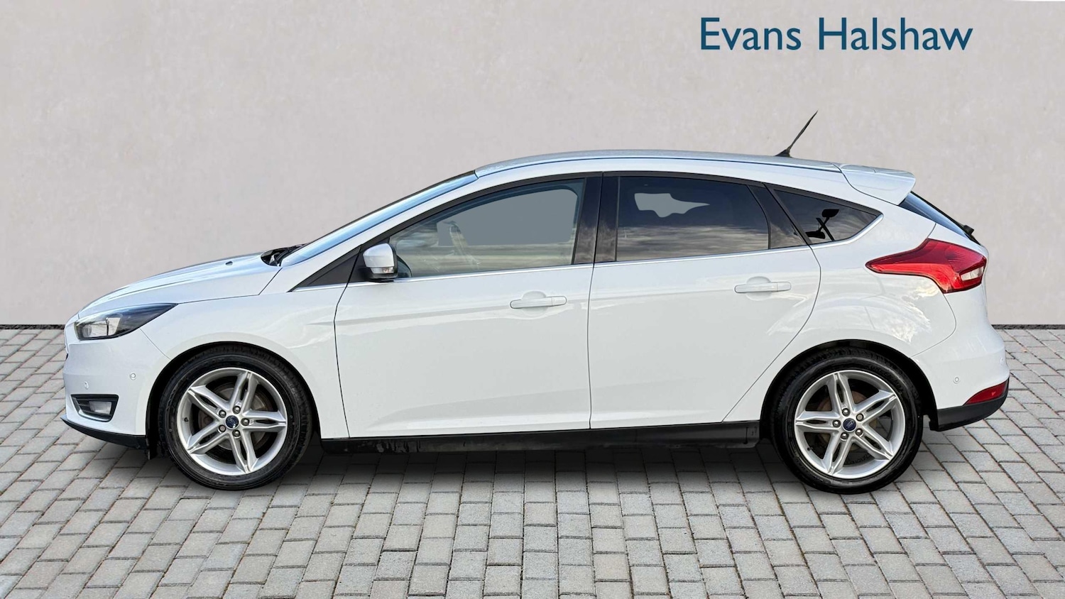 Used Ford Focus 2015 for sale - 76373770: Photo 4
