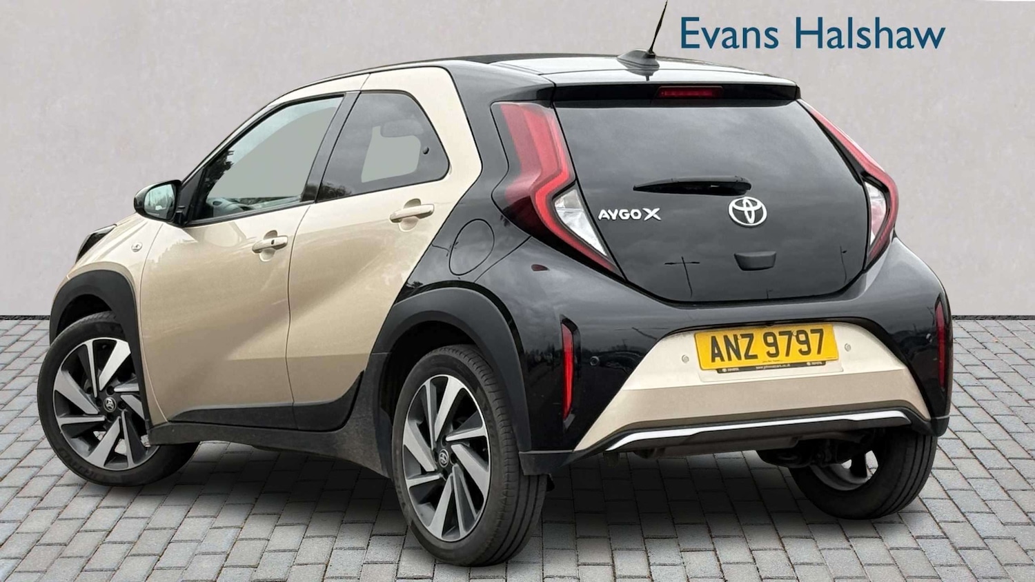 Used Toyota Aygo X 2022 for sale - 78119034: Photo 2