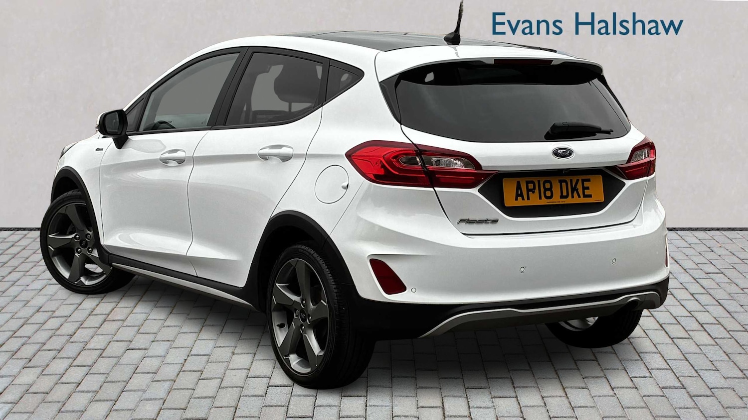 Used Ford Fiesta 2018 for sale - 76390658: Photo 2