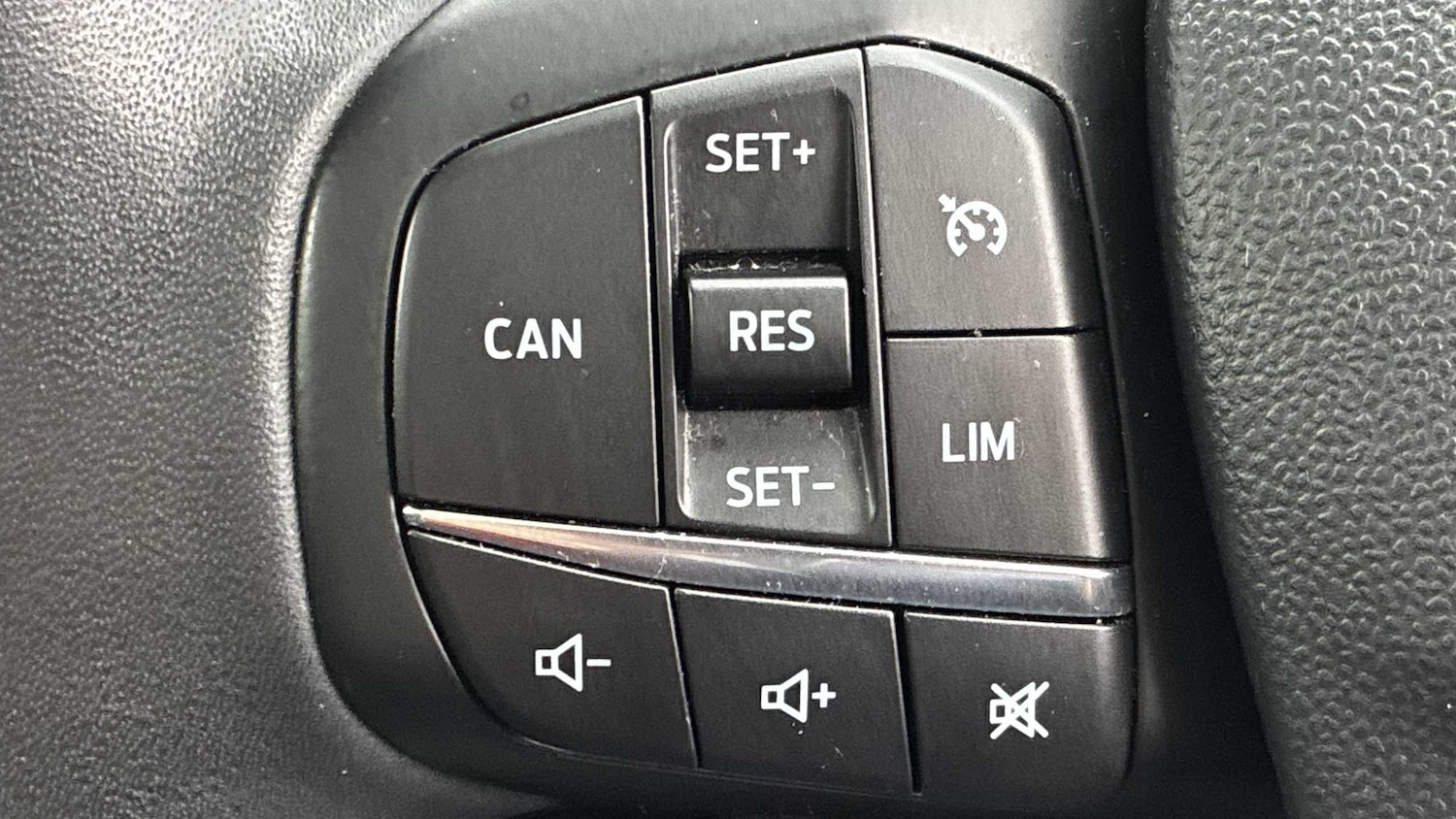 Used Ford Fiesta 2018 for sale - 76390658: Photo 29