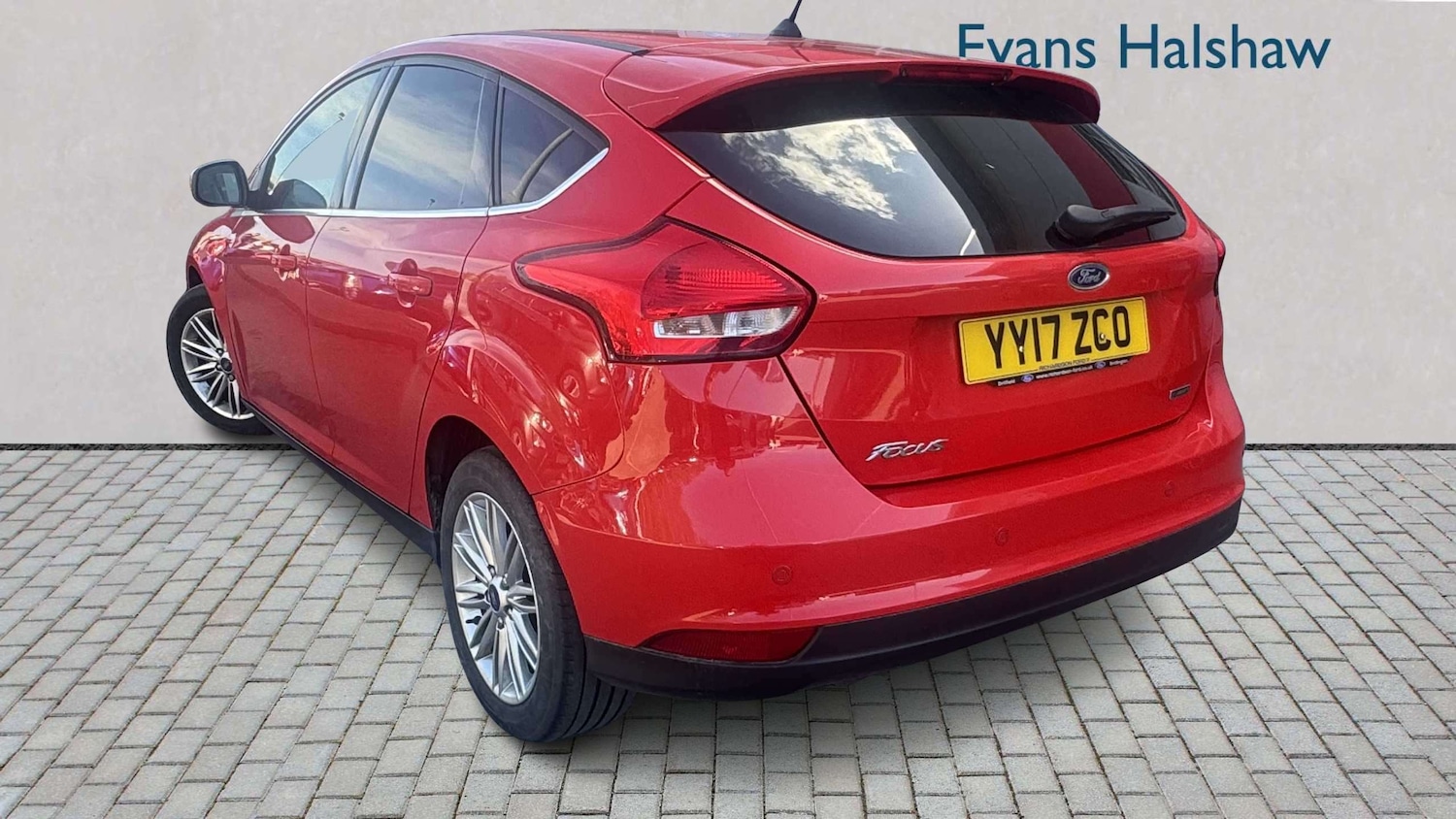 Used Ford Focus 2017 for sale - 78149131: Photo 2